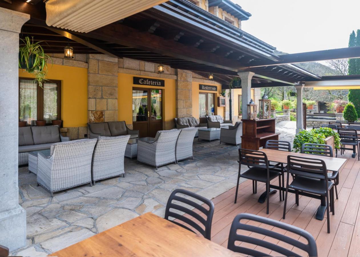 Logis Hotel Restaurante La Casa De Juansabeli Аренас-де-Кабралес Экстерьер фото
