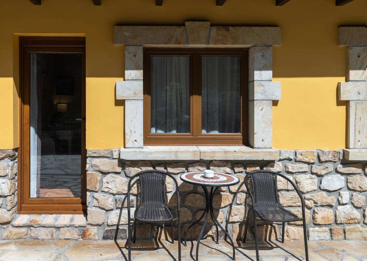 Logis Hotel Restaurante La Casa De Juansabeli Аренас-де-Кабралес Экстерьер фото